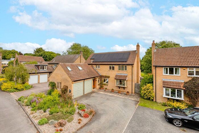 5 Bedroom Detached House For Sale In Pearmains Close, Orwell, SG8