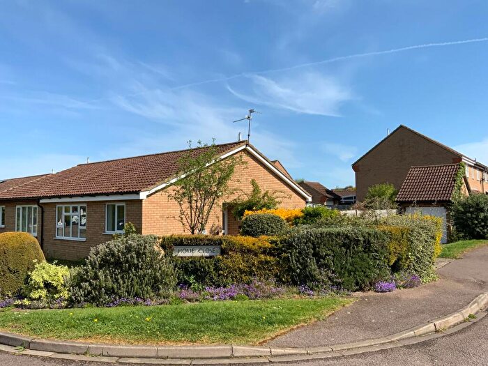 2 Bedroom Semi-Detached Bungalow To Rent In Home Close, Houghton Conquest, MK45