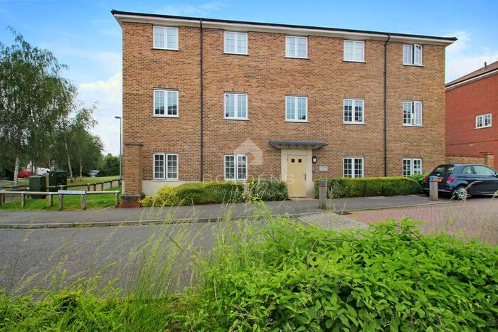 2 Bedroom Flat To Rent In Porters Field, Braintree, CM7