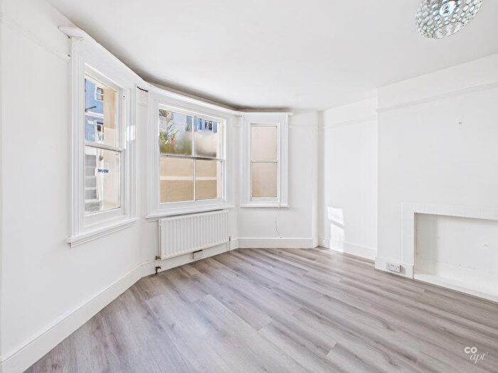 2 Bedroom Detached House To Rent In Lansdowne Street, Hove, BN3