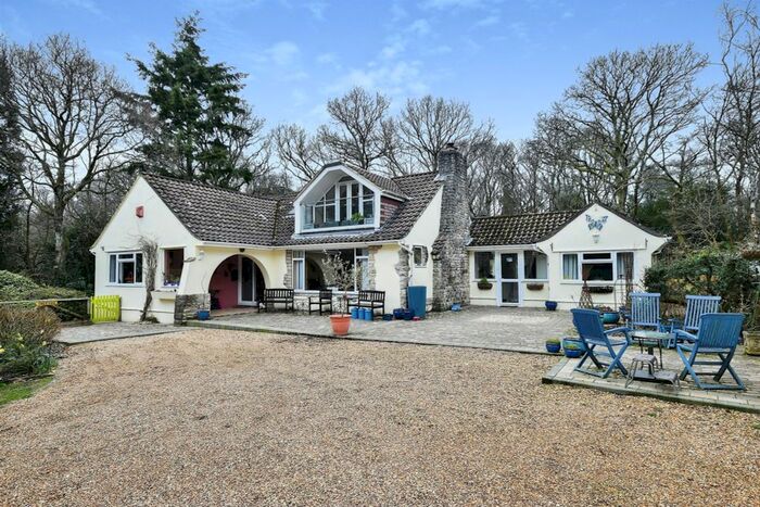 4 Bedroom Bungalow For Sale In Densome Wood, Woodgreen, Fordingbridge, SP6