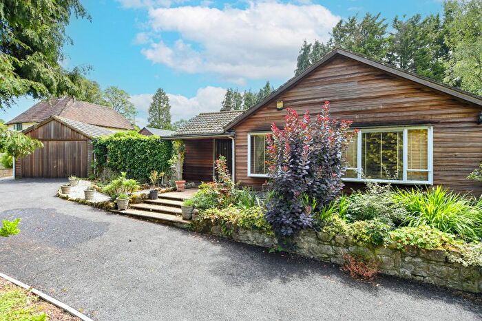 3 Bedroom Detached Bungalow For Sale In Smarden Road, Pluckley, TN27