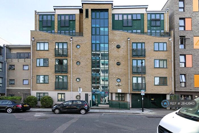 2 Bedroom Flat To Rent In Stainsby Road, London, E14