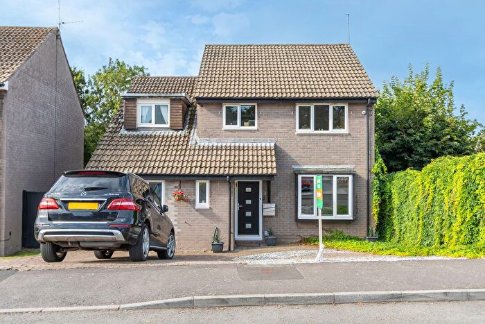4 Bedroom Detached House For Sale In Bassett Road, Penarth, CF64