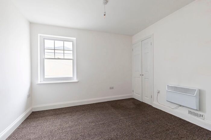 1 Bedroom Flat To Rent In Hewlett Road, Cheltenham, GL52