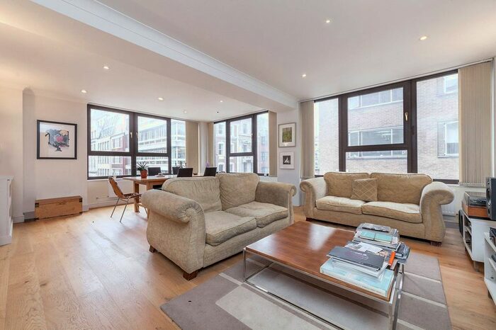 2 Bedroom Flat To Rent In Great Portland Street, Fitzrovia, London, W1W