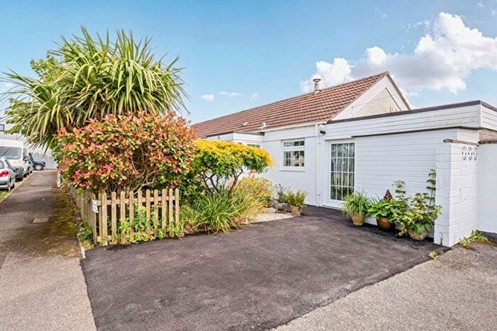 3 Bedroom Semi Detached Bungalow For Sale In Quintrell Gardens, Newquay, TR8