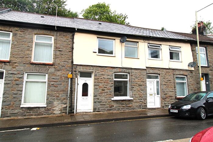 2 Bedroom Semi-Detached House To Rent In Llewellyn Street Pontygwaith Ferndale, Ferndale, CF43