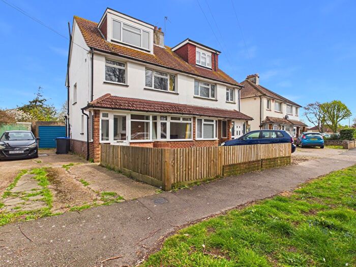 4 Bedroom Semi Detached House For Sale In Monks Avenue, Lancing, BN15