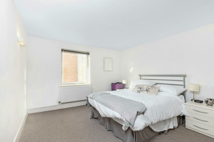 1 Bedroom Flat To Rent In Cassilis Road, London, E14