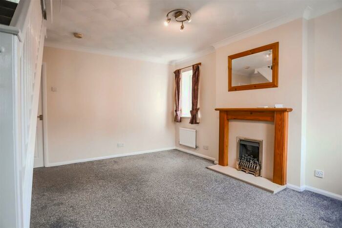 2 Bedroom House To Rent In Lynton Avenue, Swinton, Manchester, M27