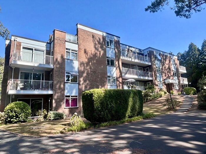 2 Bedroom Apartment For Sale In Glenferness Avenue, Talbot Woods, BH4