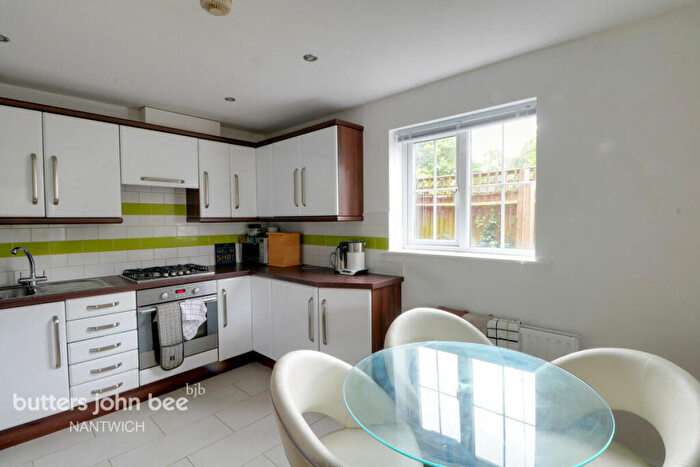 2 Bedroom Apartment For Sale In Sleepers Point, Nantwich, CW5