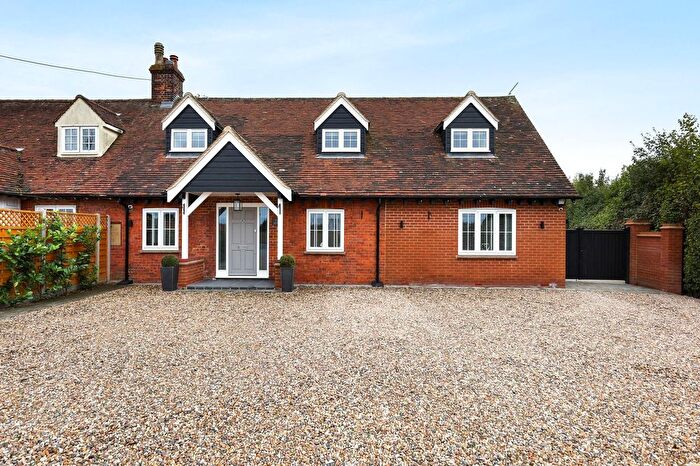 3 Bedroom Semi-Detached House For Sale In Ashes Road, Cressing, Braintree, CM77