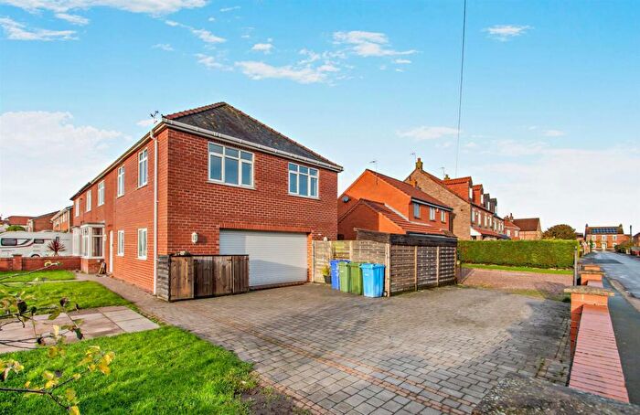 5 Bedroom Semi Detached House For Sale In High Street, Eastrington, Goole, DN14