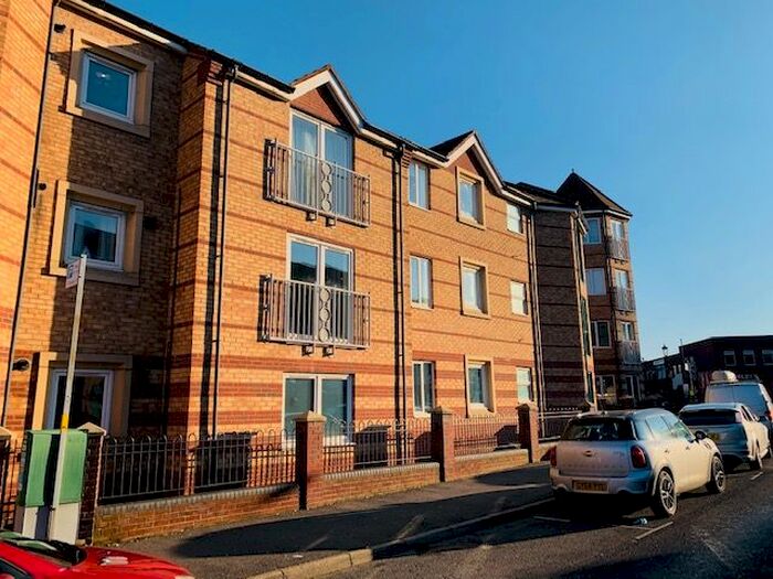 2 Bedroom Flat To Rent In Carpathian Court, Augusta Street, Birmingham, B18