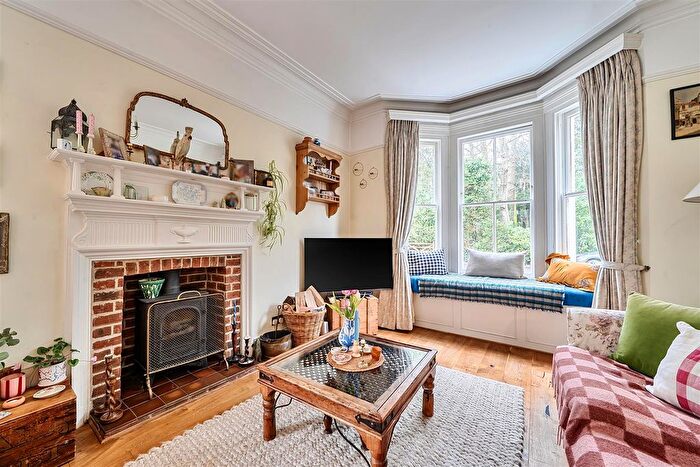 4 Bedroom Property For Sale In Malvern Road, Hill Brow, Liss, GU33