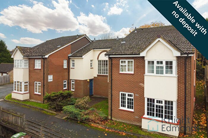 Studio To Rent In Chiltern Close, Downswood, ME15