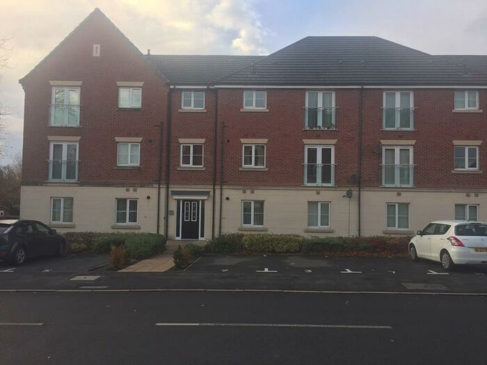 2 Bedroom Apartment To Rent In Tensing Fold ; Dukinfield ;, SK16