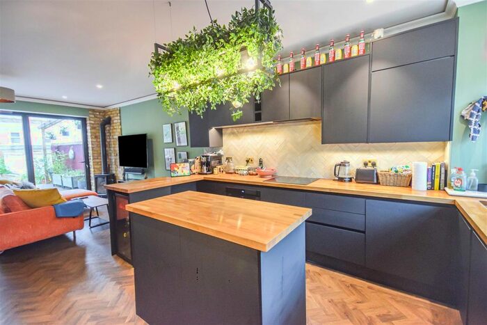 3 Bedroom Property To Rent In Nursery Road Merton, London, SW19