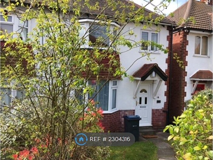 3 Bedroom Semi-Detached House To Rent In Woodleigh Avenue, Birmingham, B17