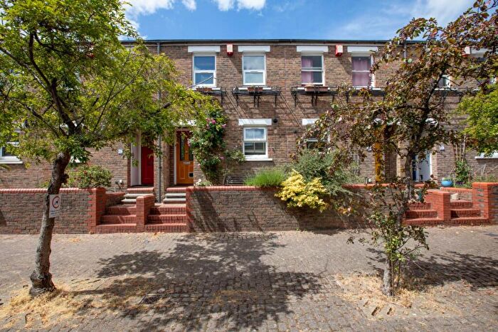 2 Bedroom Terraced House For Sale In Chichester Mews, West Norwood, SE27