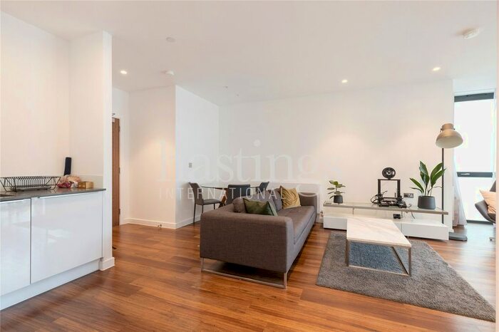 2 Bedroom Flat To Rent In Sitka House, Quebec Way, Canada Water, London, SE16