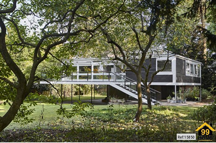 3 Bedroom Detached House For Sale In Hendon Avenue, London, United Kingdom, N3