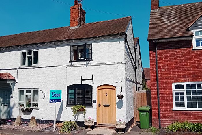 2 Bedroom Cottage For Sale In Main Road, Pershore, WR10