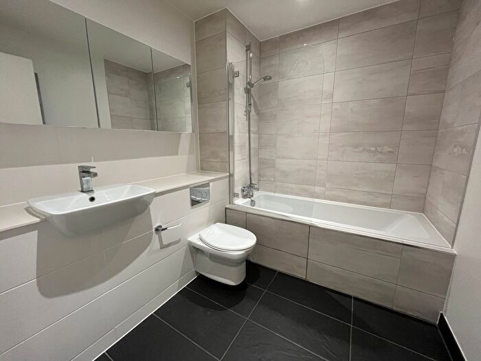 1 Bedroom Flat To Rent In Southernhay Gardens, St. Leonards, Exeter, EX1