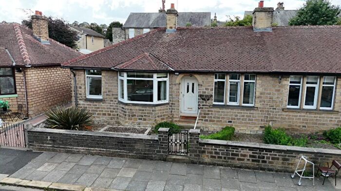 3 Bedroom Semi-Detached Bungalow To Rent In Lea Street, Lindley, Huddersfield, HD3