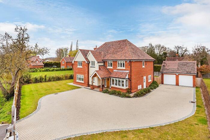 5 Bedroom Detached House To Rent In Chobham, Surrey, GU24