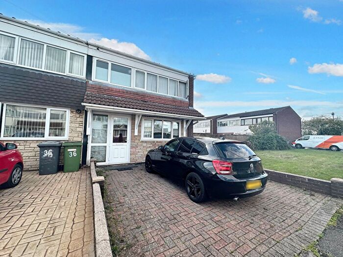 3 Bedroom End Of Terrace House For Sale In Alamein Road, Willenhall, WV13