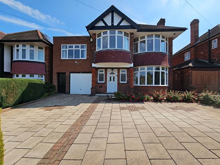 4 Bedroom Detached House To Rent In Musters Road, West Bridgford, Nottingham, NG2