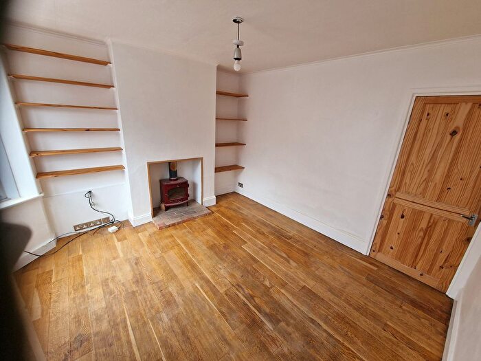 3 Bedroom Terraced House For Sale In Higham Road, Chesham, HP5