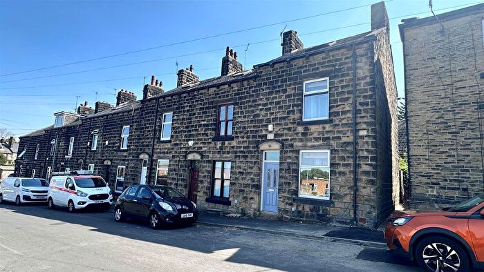 3 Bedroom Terraced House To Rent In Haigh Hall Road, Bradford, BD10