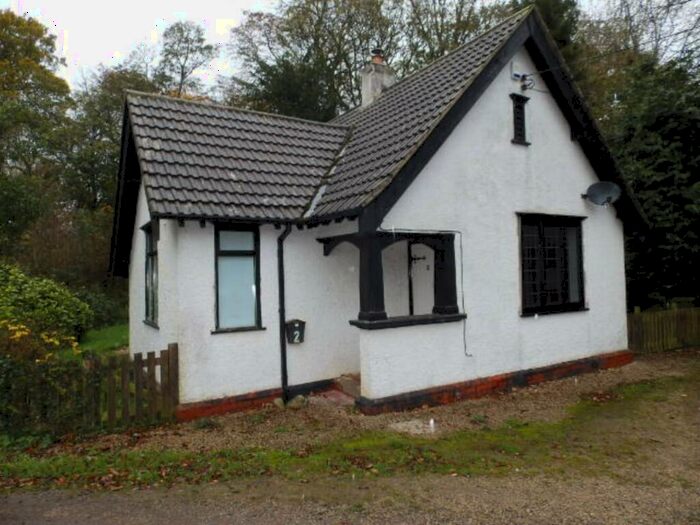 2 Bedroom Bungalow To Rent In Woodside, Methley, Leeds, West Yorkshire, LS26