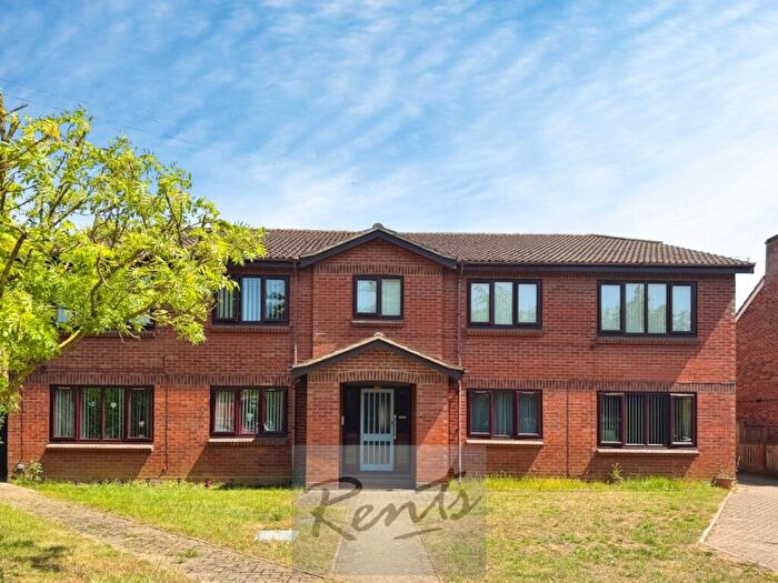 1 Bedroom Flat To Rent In Cauldwell Hall Road, East Ipswich, Ipswich, IP4