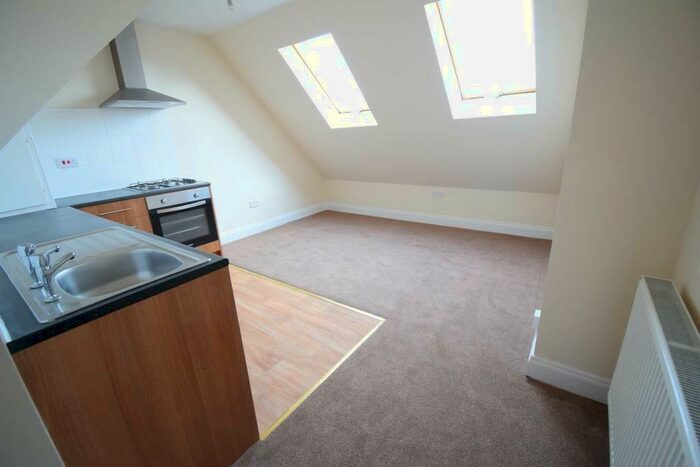 1 Bedroom Flat To Rent In Southwark Park Road, London, SE16