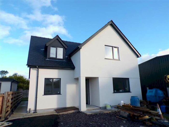 3 Bedroom Detached House For Sale In Pontllyfni, Caernarfon, LL54