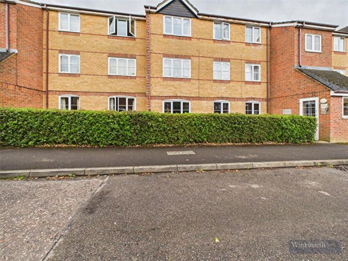 2 Bedroom Apartment For Sale In Donald Woods Gardens, Surbiton, KT5