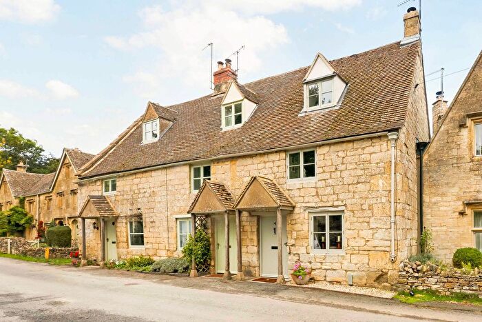 2 Bedroom Cottage For Sale In Andoversford, Cheltenham, GL54