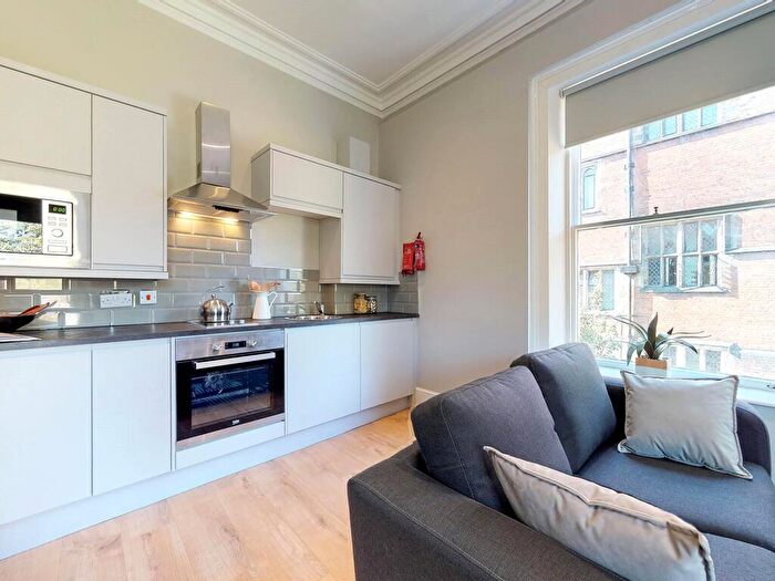 1 Bedroom Apartment To Rent In Apt, Springfield Mount #, LS2