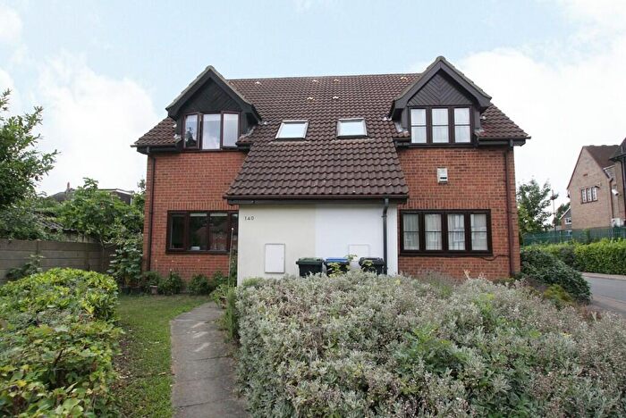 1 Bedroom End Of Terrace House To Rent In Dalrymple Close, Southgate, N14