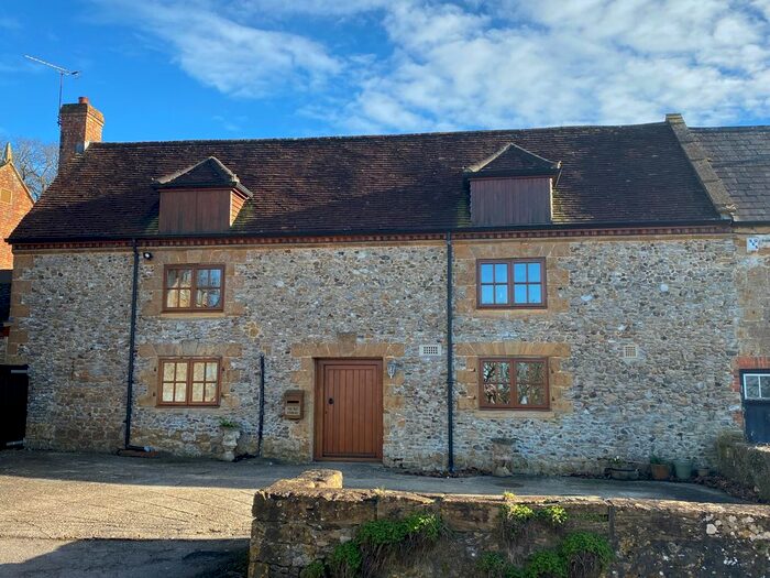 3 Bedroom Barn Conversion To Rent In Cricket Malherbie, Ilminster, TA19
