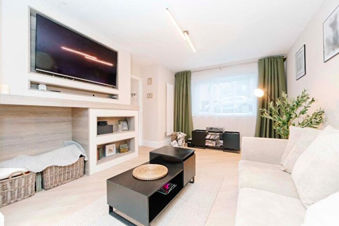 3 Bedroom Detached House For Sale In Heol Nant Caiach, Treharris, CF46