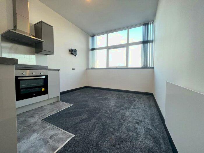 Flat To Rent In West Road, Harlow, CM20