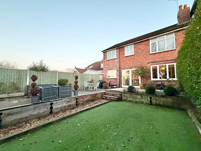 4 Bedroom Semi-Detached House For Sale In Fallibroome Road, Macclesfield, SK10