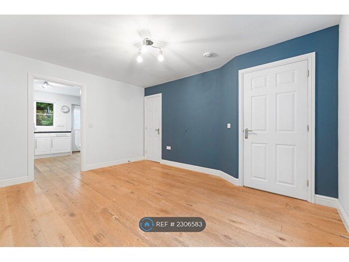 3 Bedroom End Of Terrace House To Rent In Flax Meadow Lane, Axminster, EX13