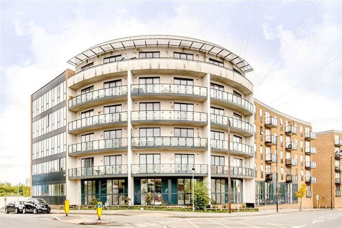 1 Bedroom Flat To Rent In Durnsford Road, London, SW19